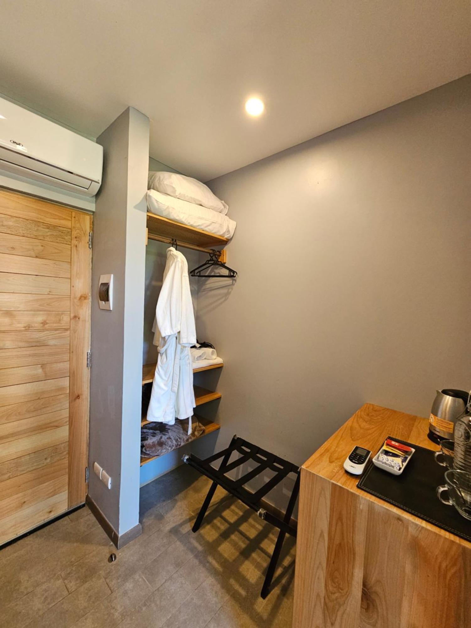 Hotel Parronales ซานตาครูซ ภายนอก รูปภาพ